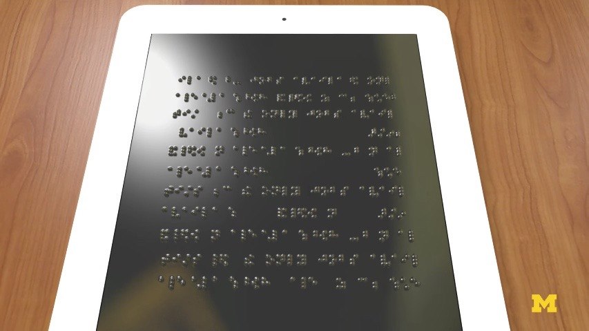 Người khiếm thị sẽ có thể dùng tablet nhờ màn hình hiển thị chữ nổi Braille của đại học Michigan